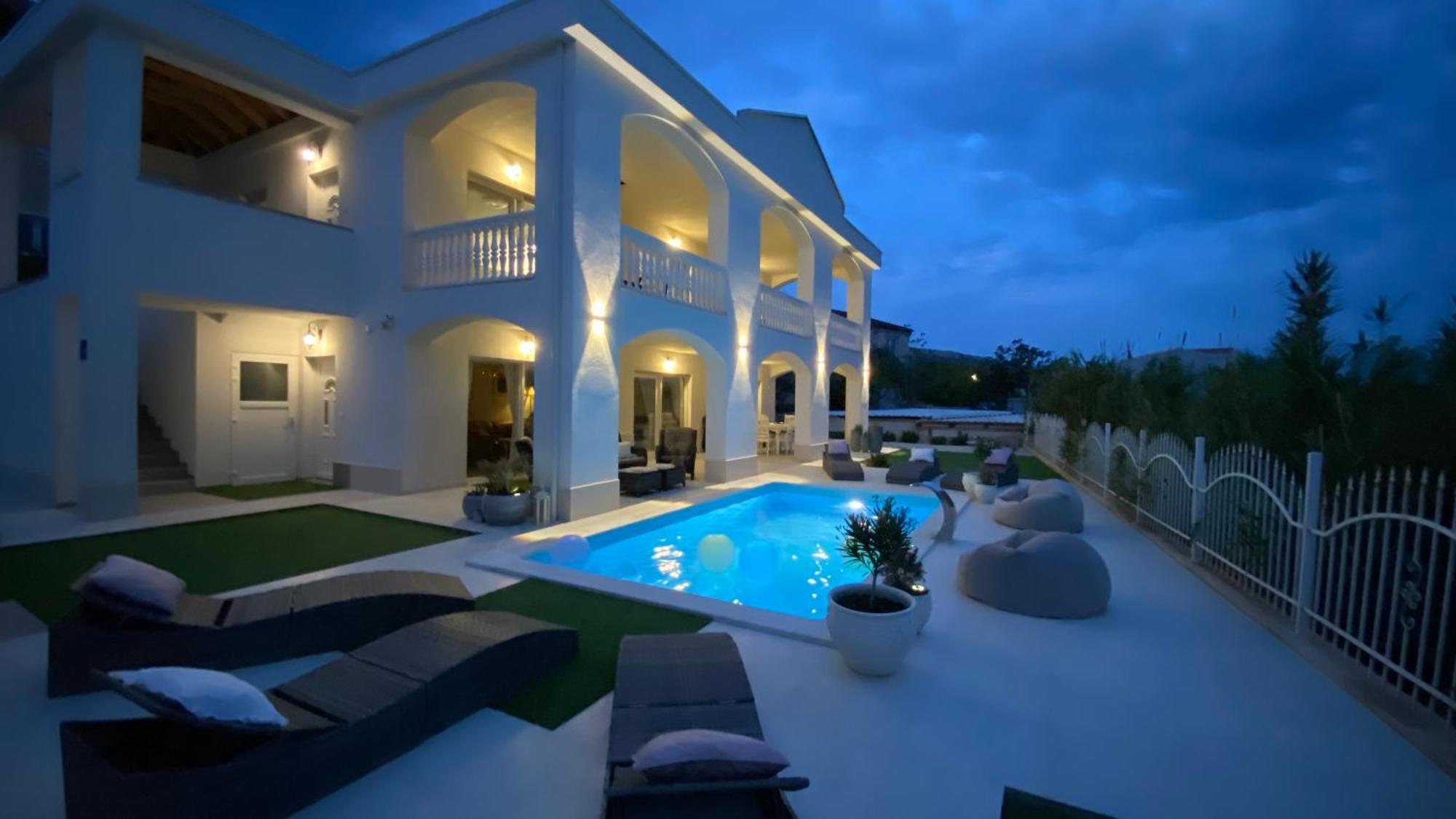 Casa Blanca Villa Pag Town